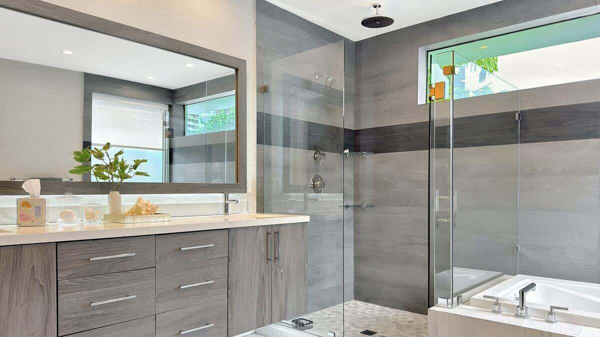 Photo of Bathroom in Coconut Grove