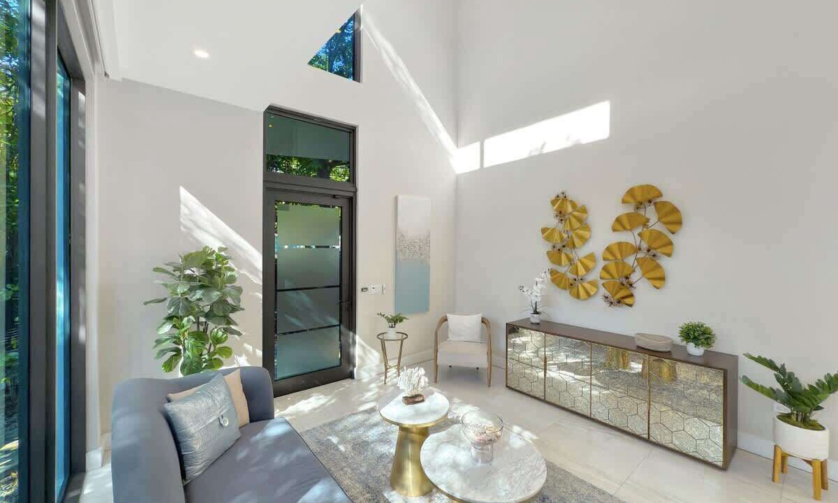 Photo of Bedroom in Coconut Grove