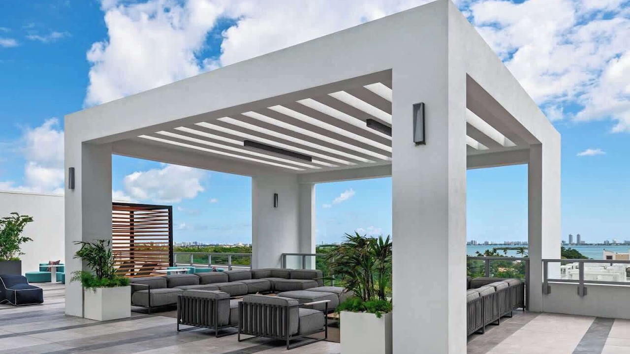 Photo of Patio Balcony in Northeast Miami