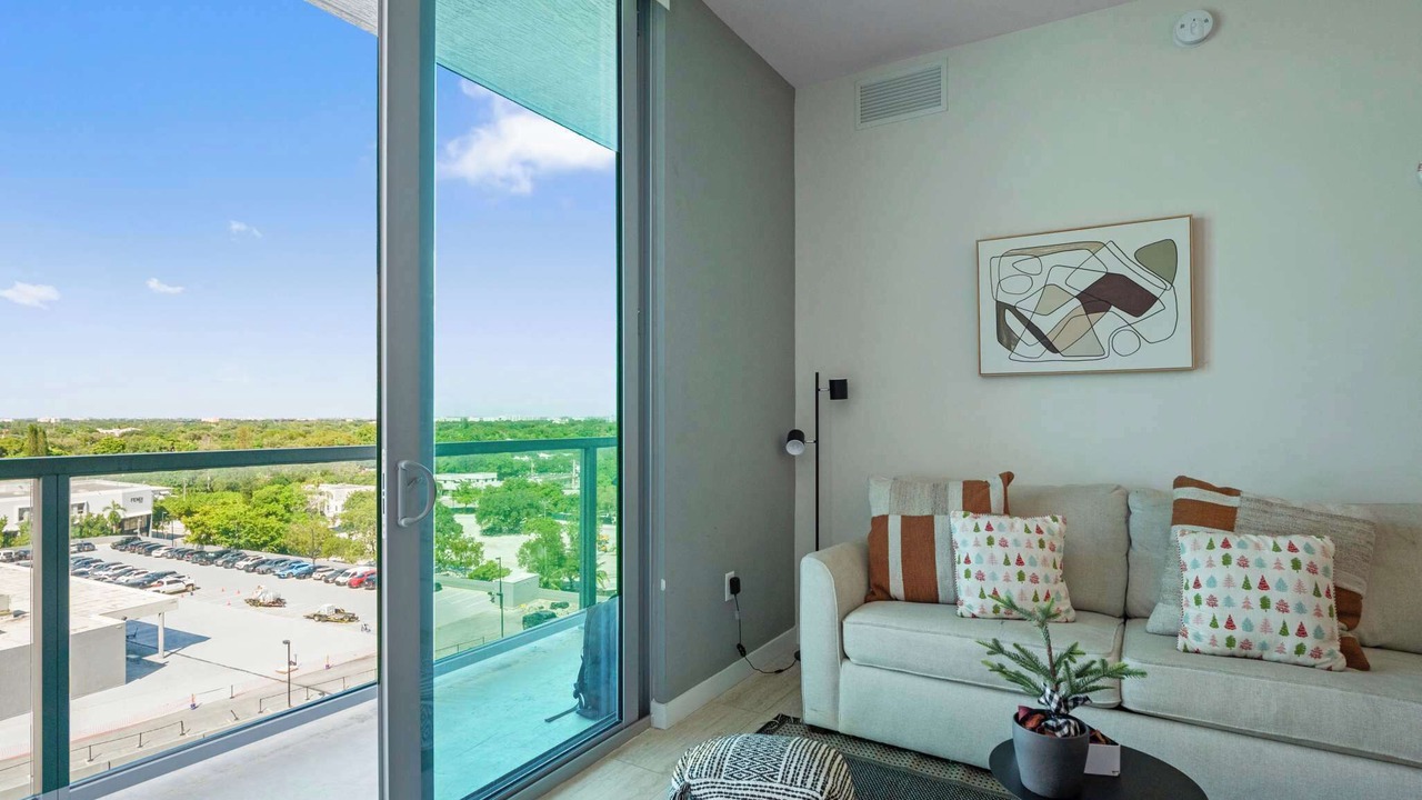 Photo of Livingroom in Northeast Miami