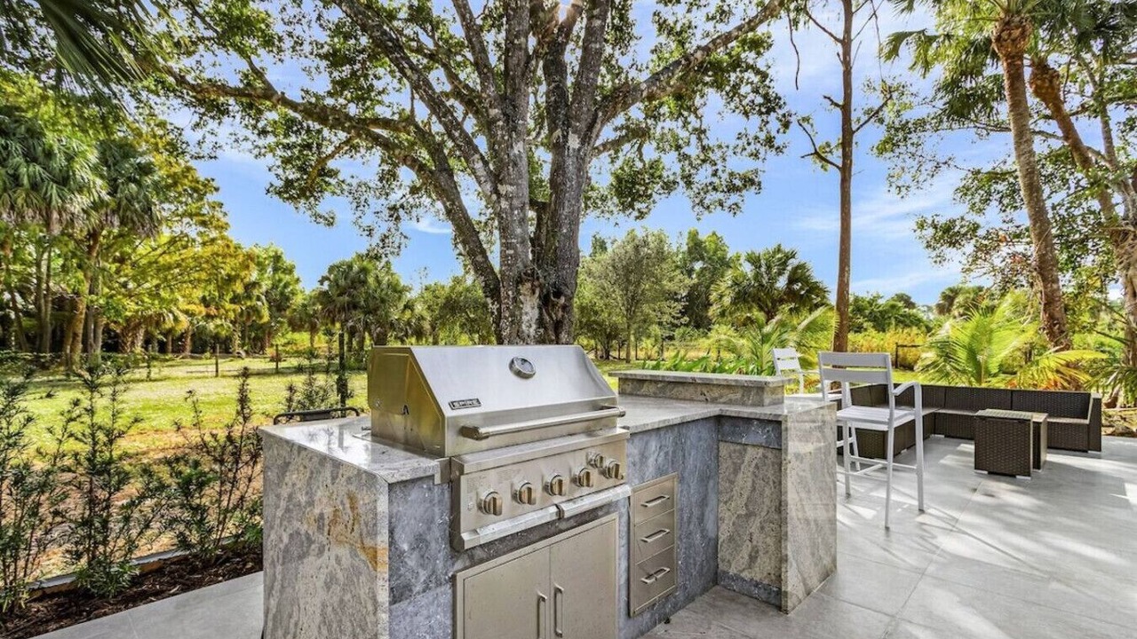 Photo of Outdoor in Naples