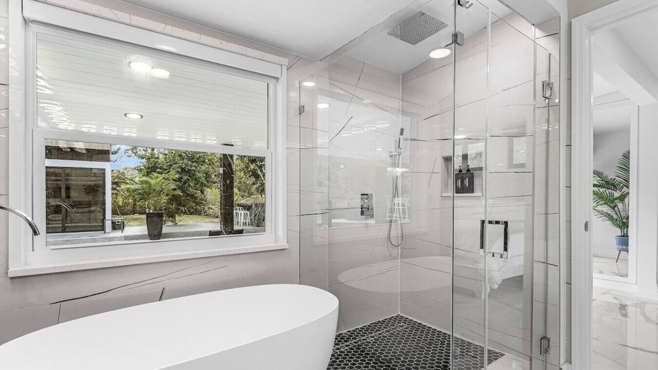 Photo of Bathroom in Naples