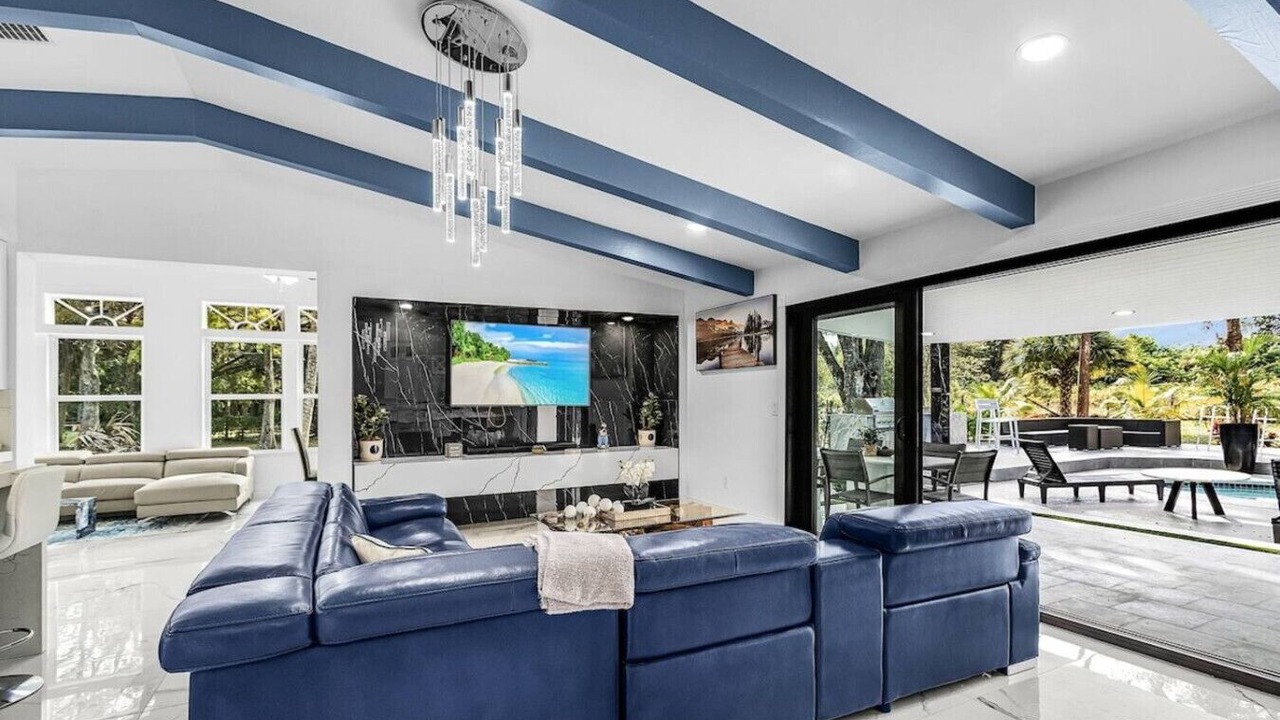 Photo of Livingroom in Naples