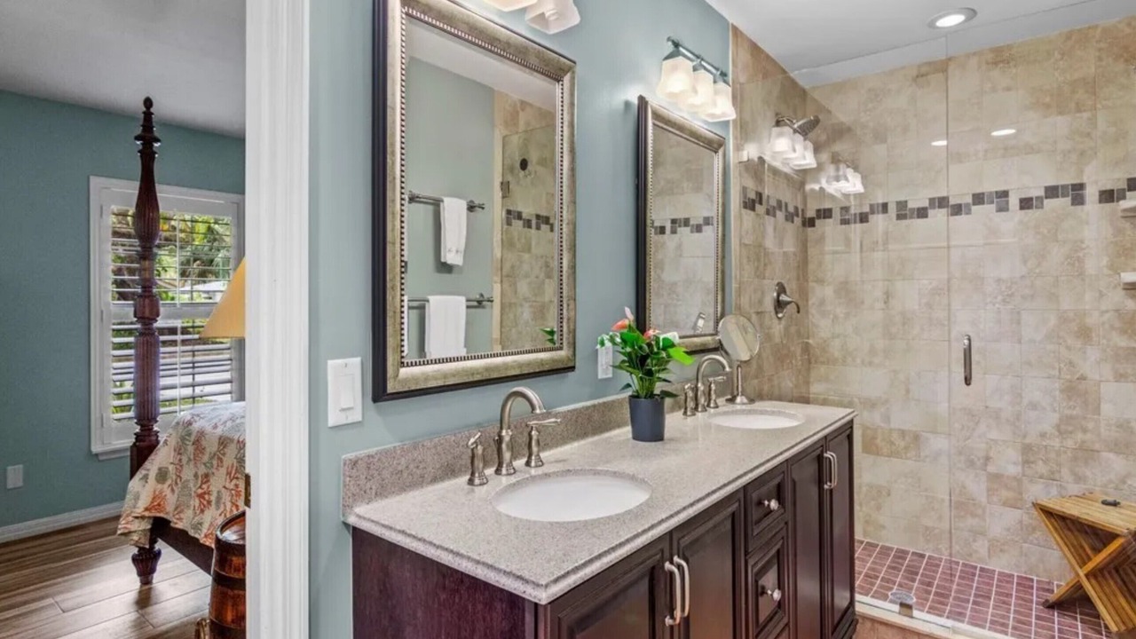 Photo of Bathroom in Central Beach