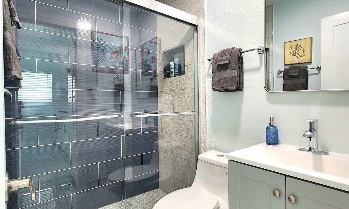 Photo of Bathroom in Melbourne Beach