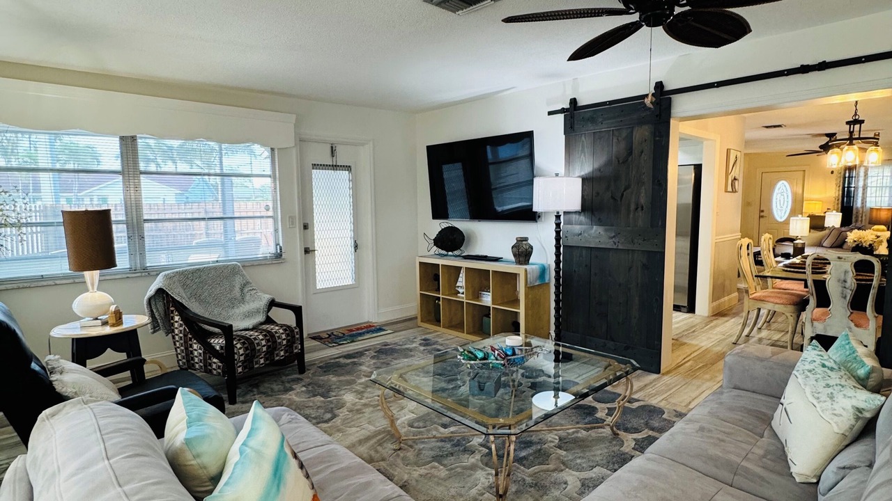 Photo of Livingroom in Riverside
