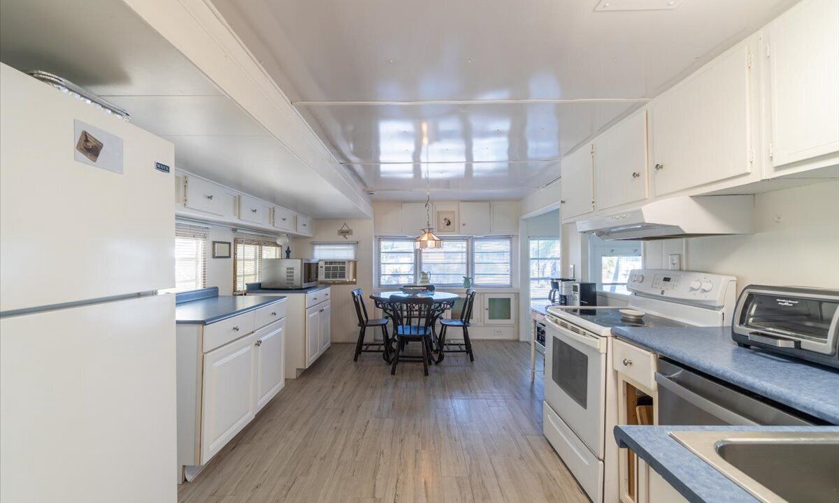 Photo of Kitchen in Cudjoe Key