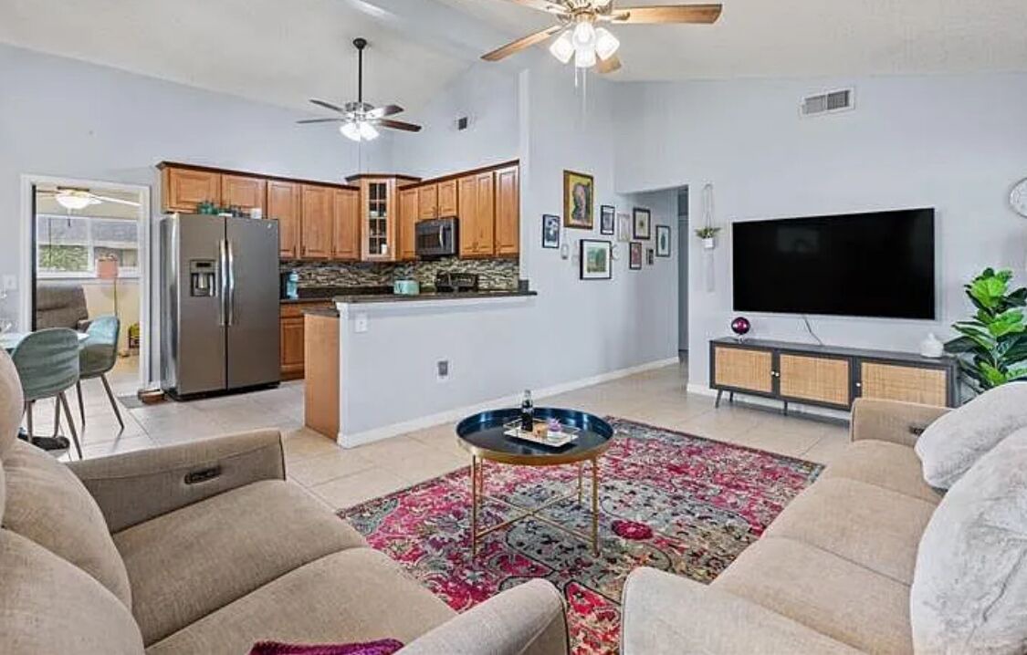 Photo of Livingroom in Royal Palm Beach