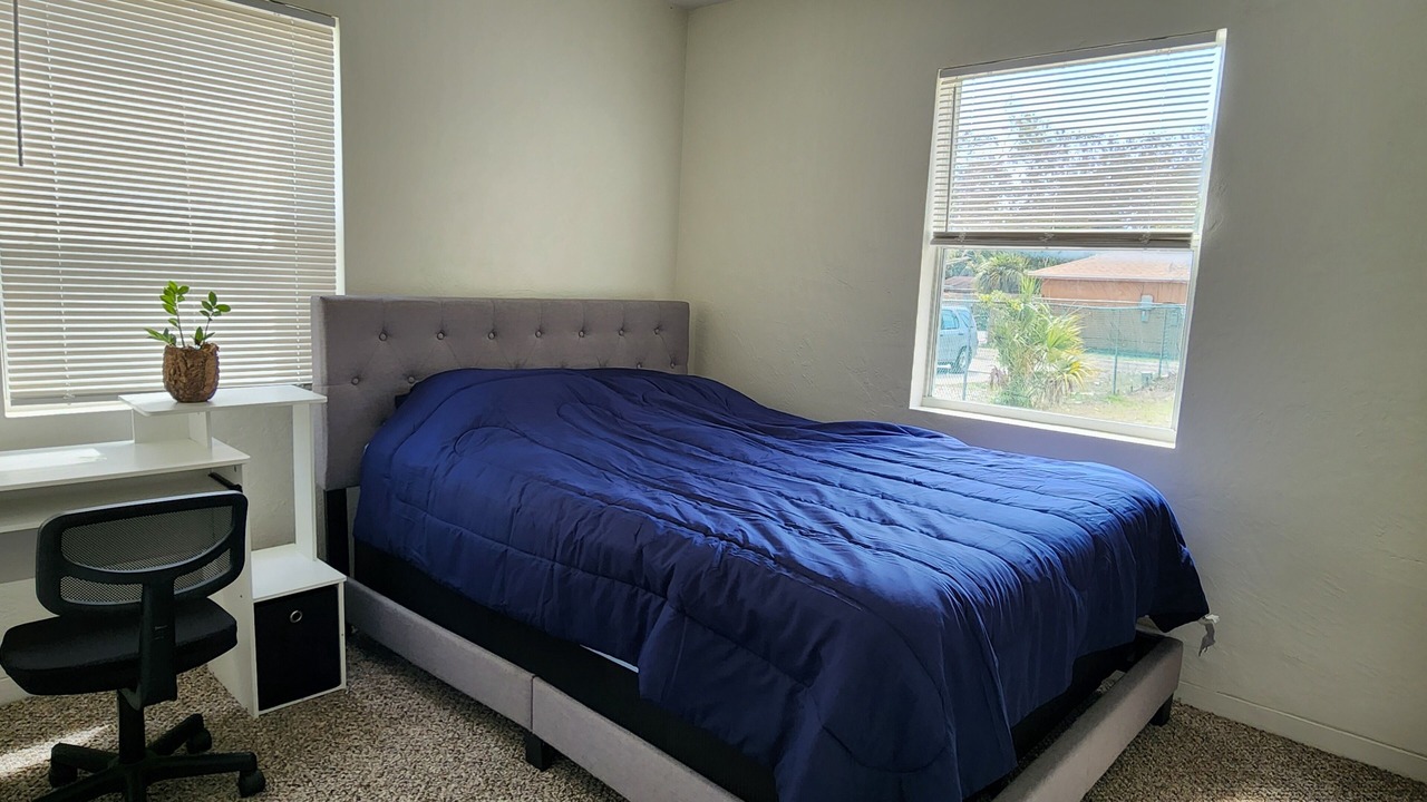 Photo of Bedroom in United Central