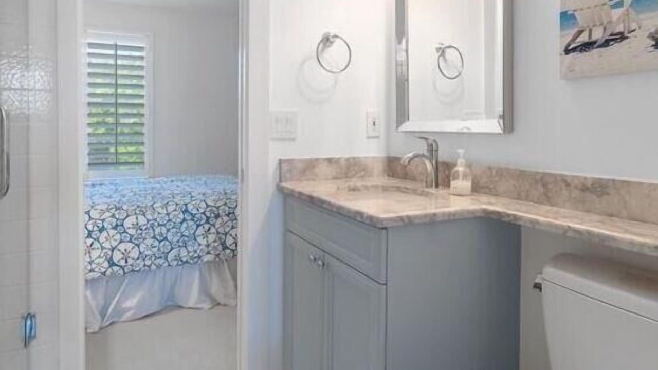 Photo of Bathroom in Pelican Bay