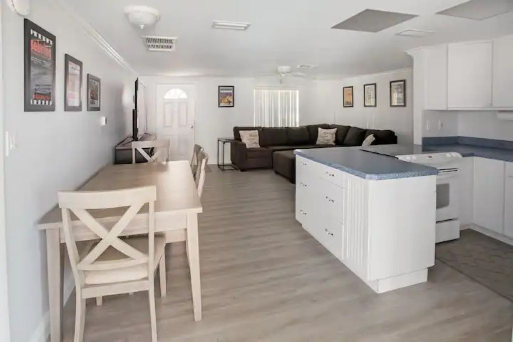 Photo of Livingroom in Sebring