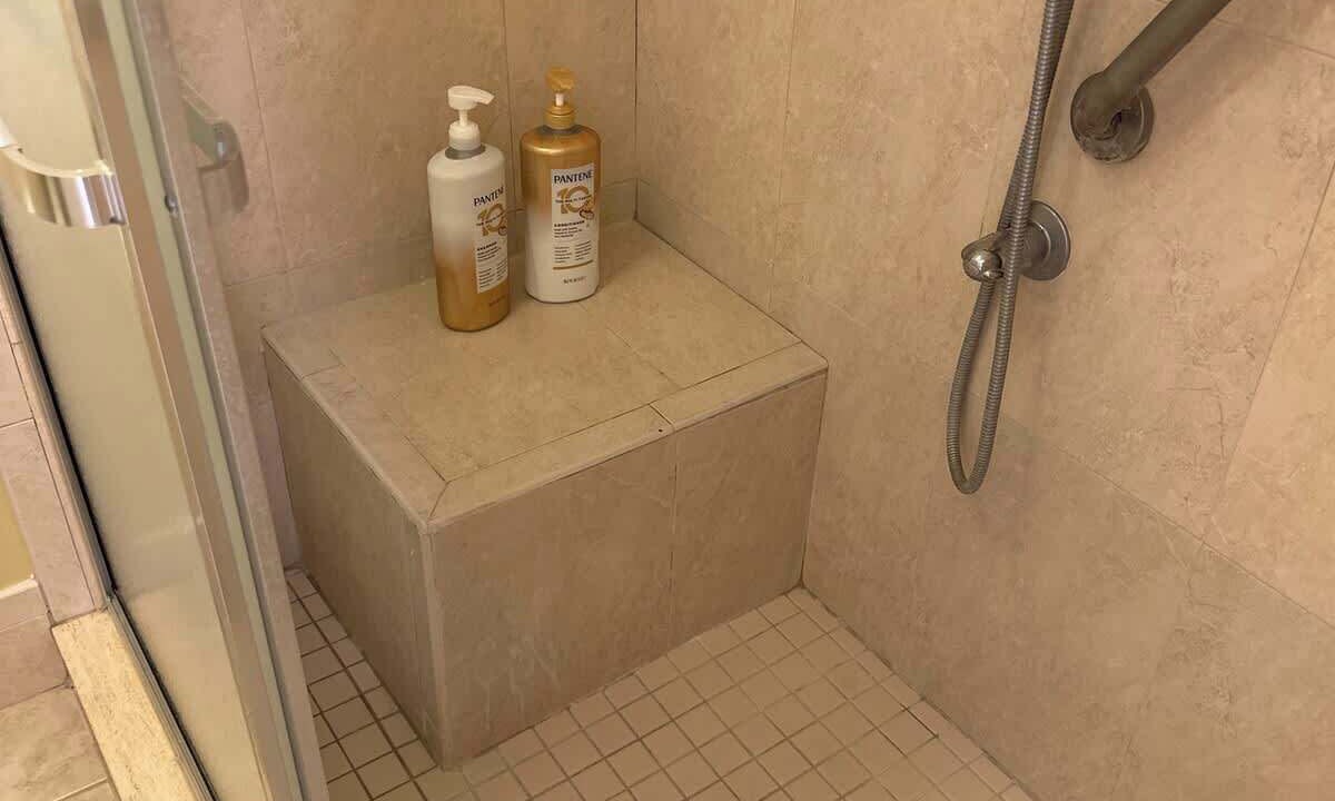 Photo of Bathroom in East Lake Woodlands