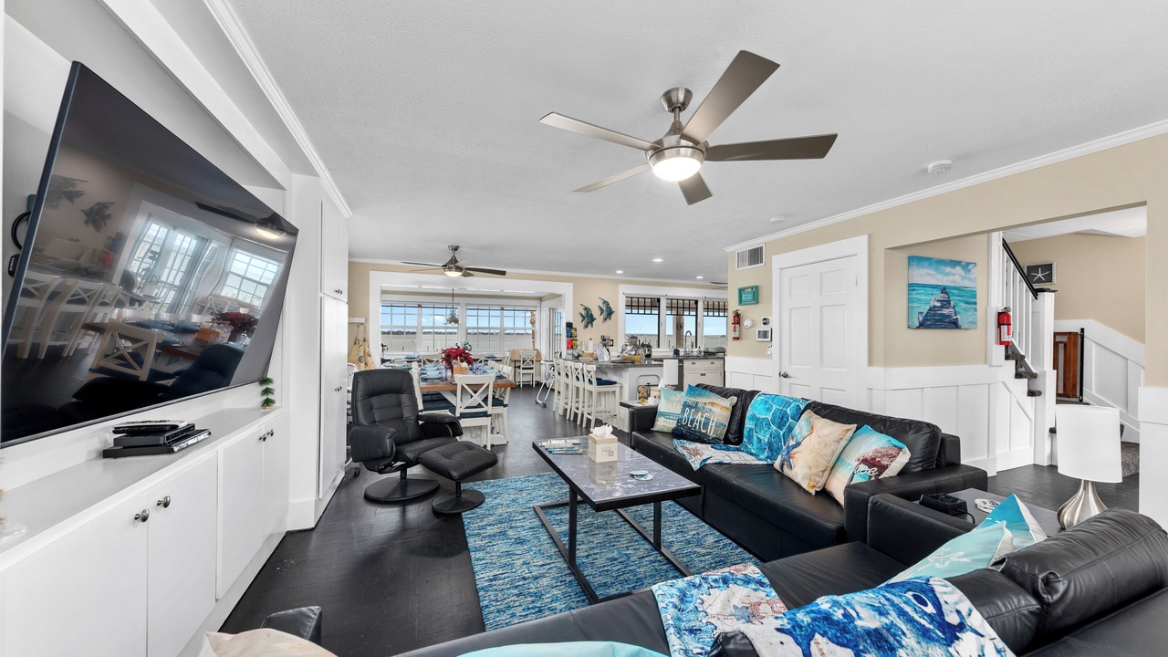 Photo of Livingroom in Stuart