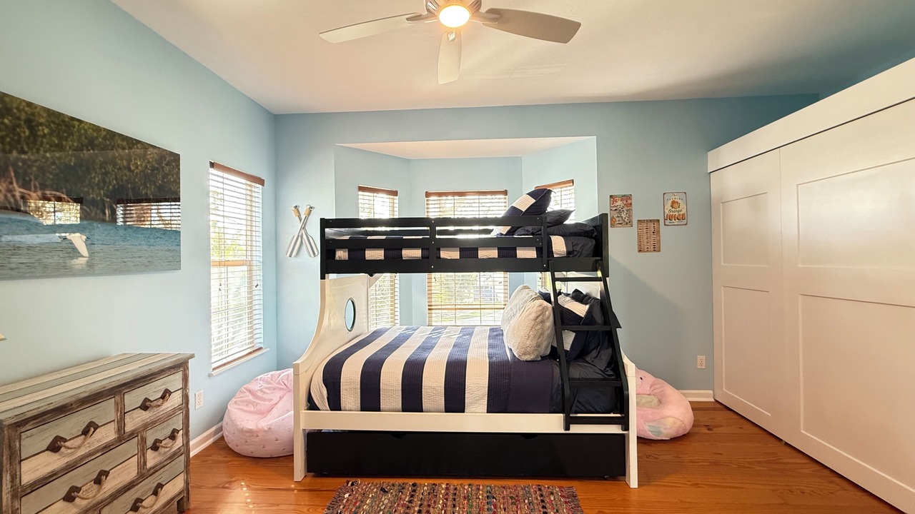 Photo of Bedroom in Gulf Harbor