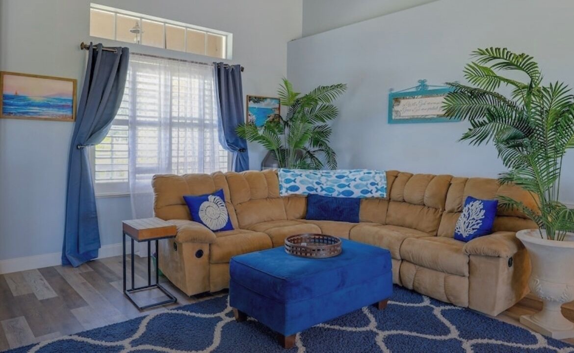 Photo of Livingroom in White City