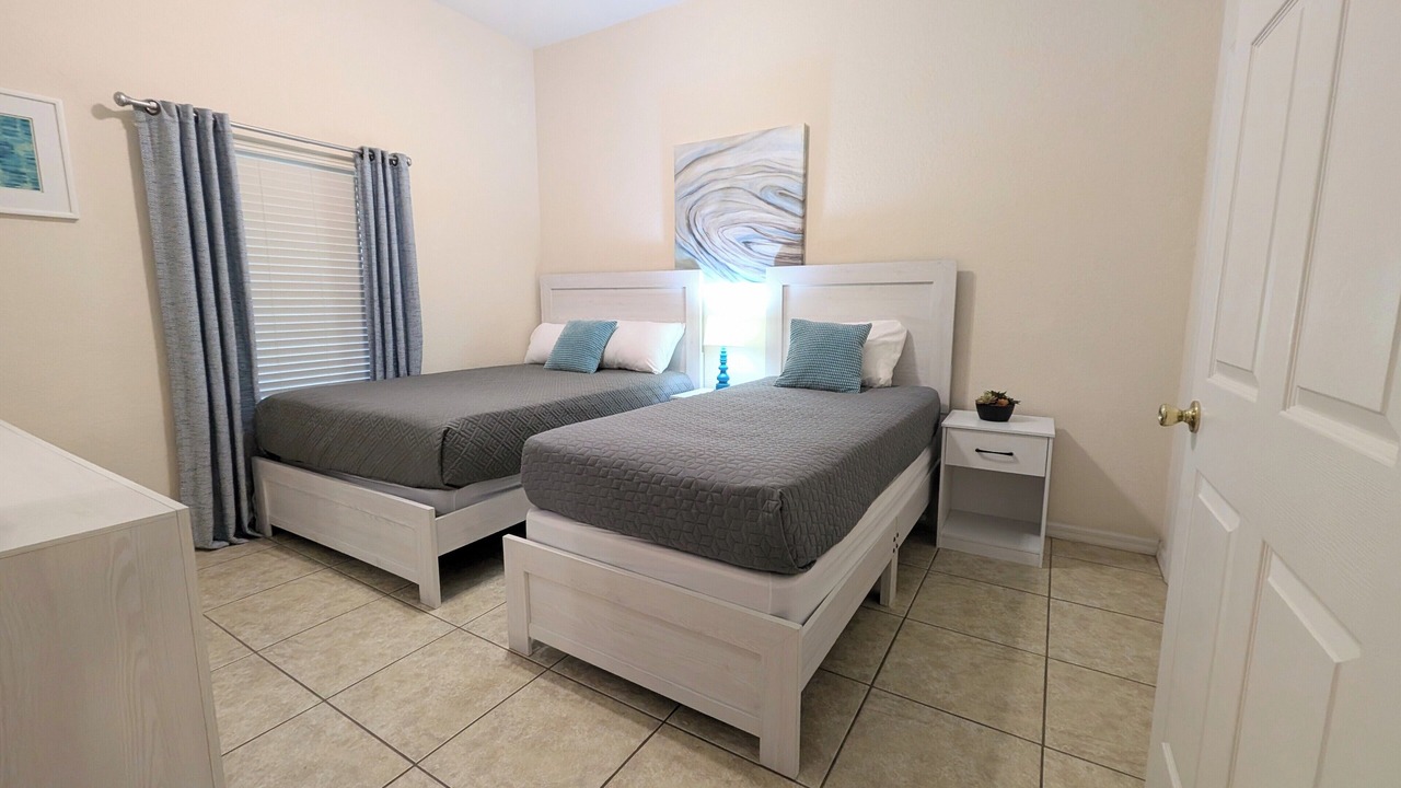 Photo of Bedroom in Bahama Bay