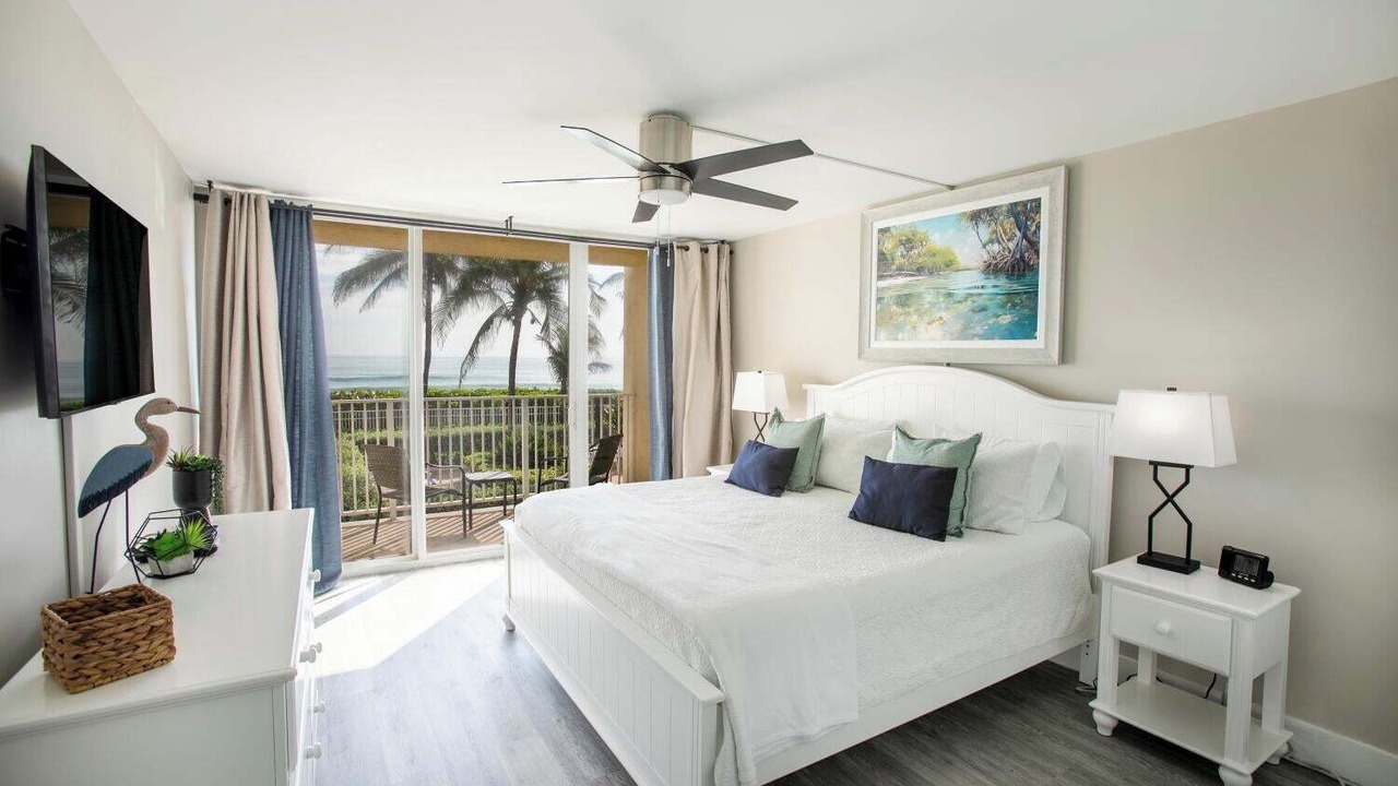 Photo of Bedroom in Hutchinson Island South