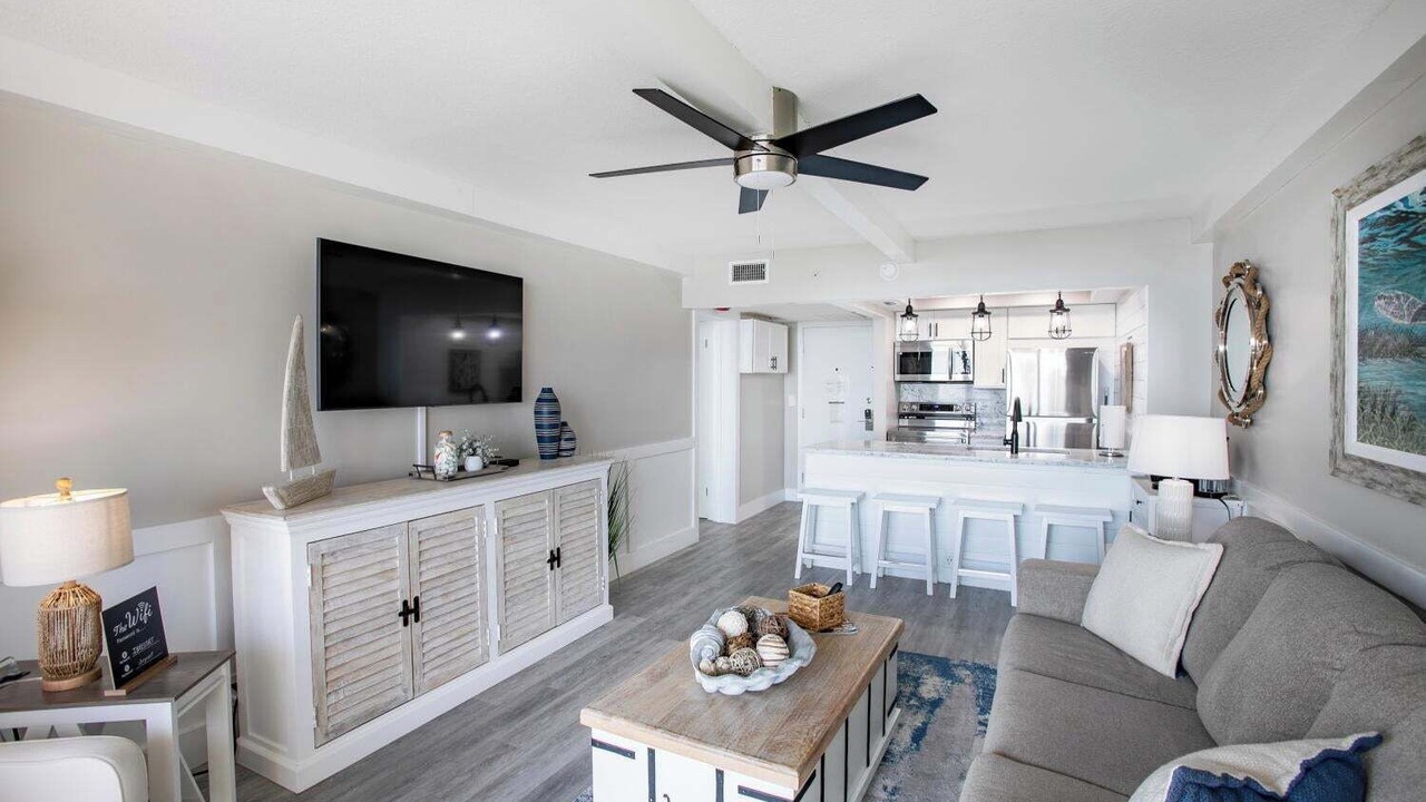 Photo of Livingroom in Hutchinson Island South