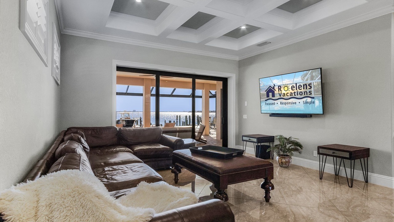 Photo of Livingroom in Caloosahatchee