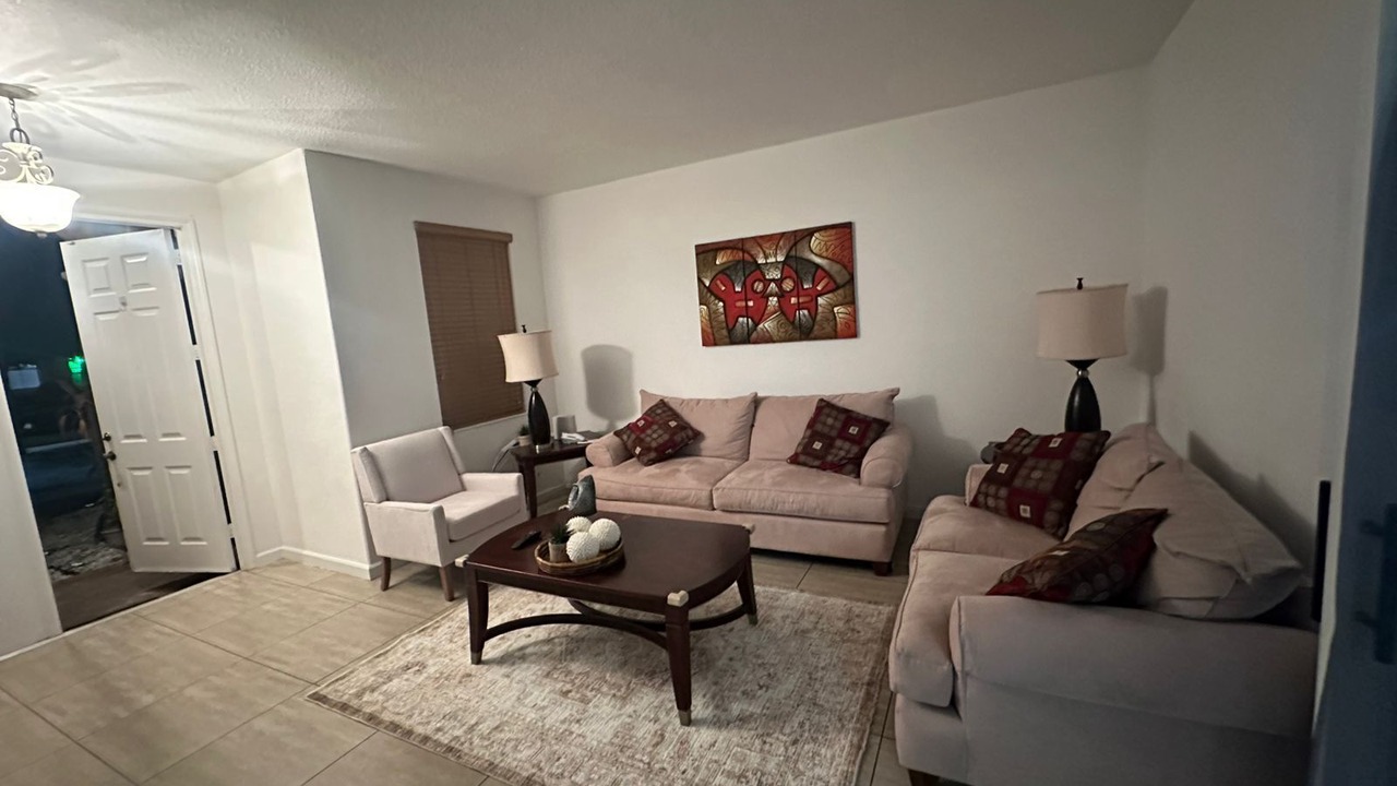 Photo of Livingroom in The Hammocks