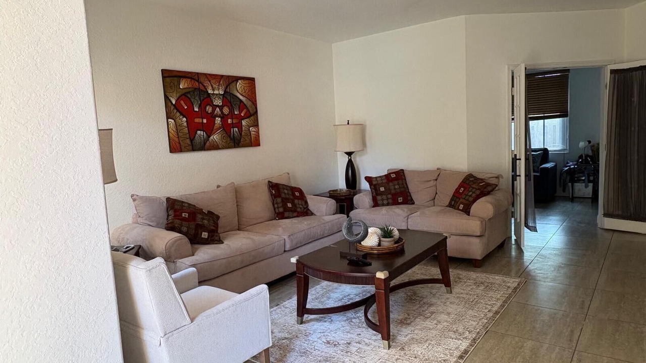 Photo of Livingroom in The Hammocks