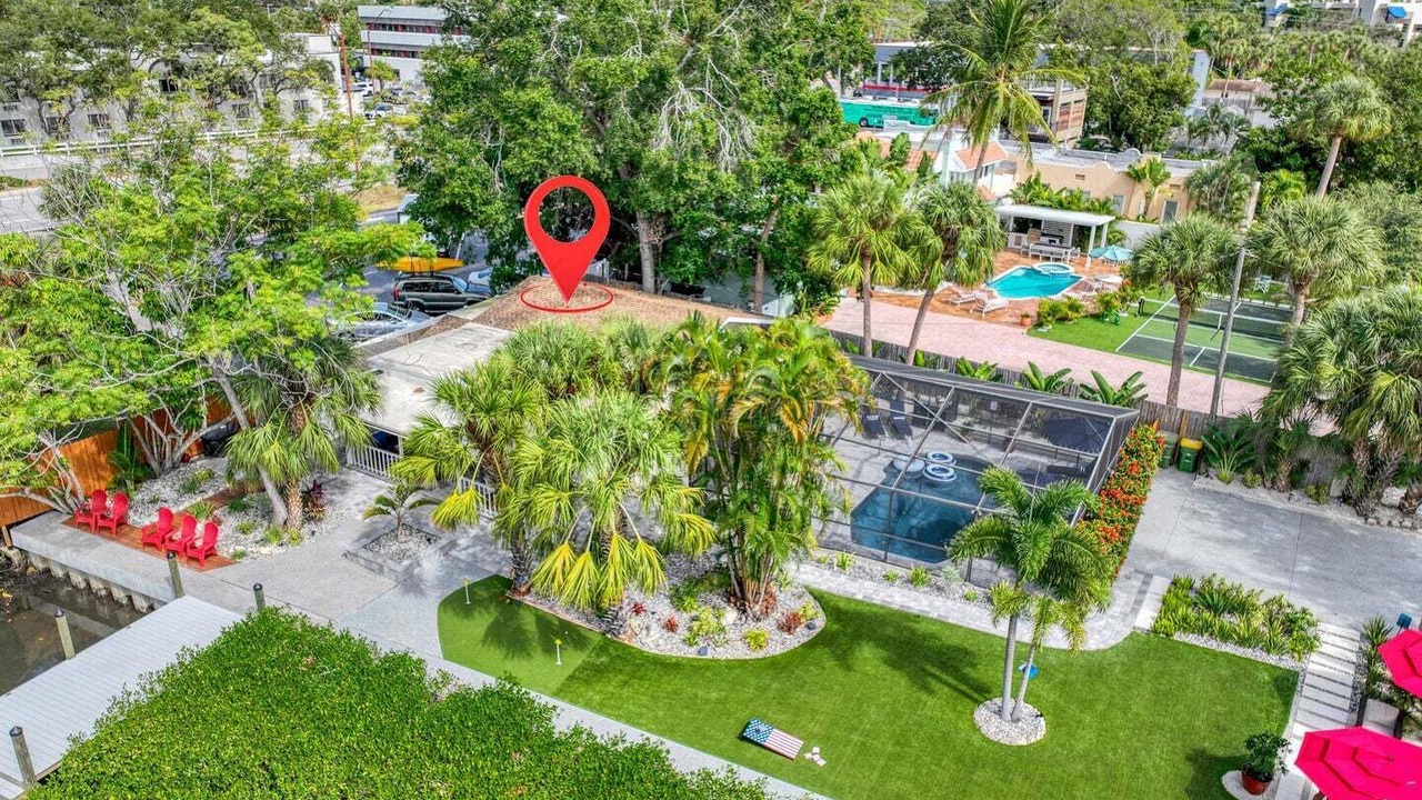 Photo of Others in Hudson Bayou