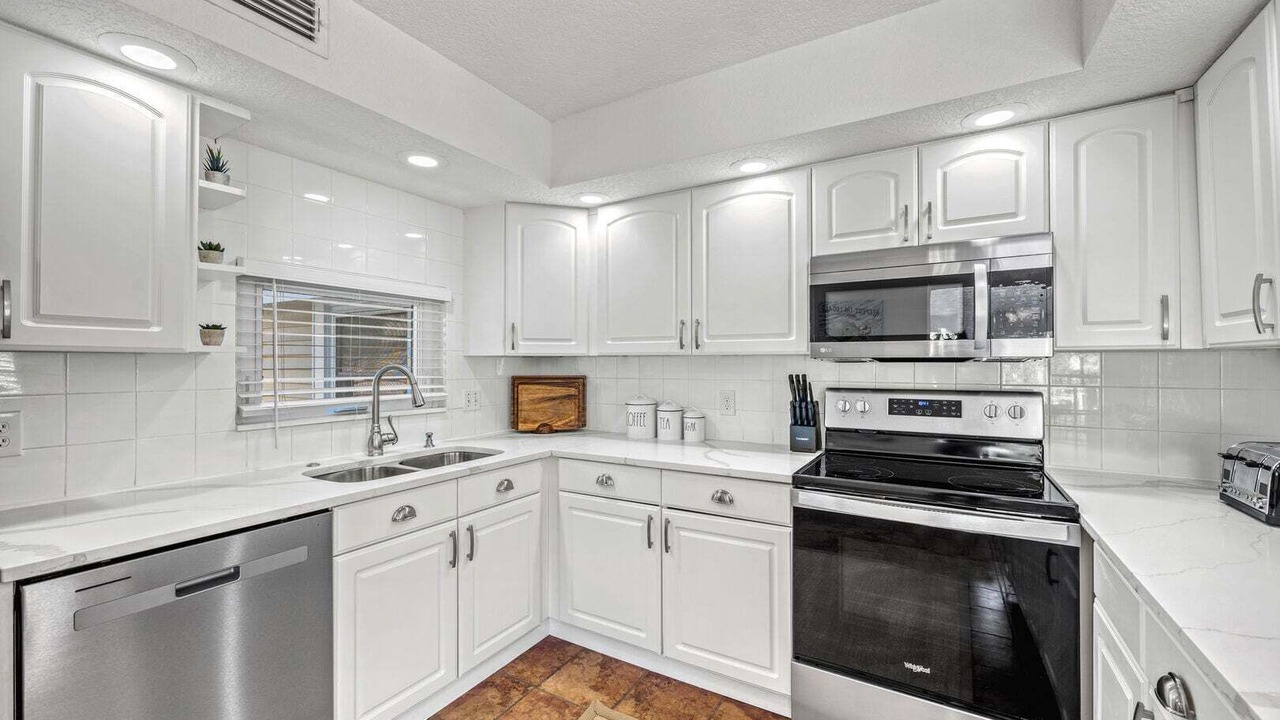 Photo of Kitchen in Hudson Bayou
