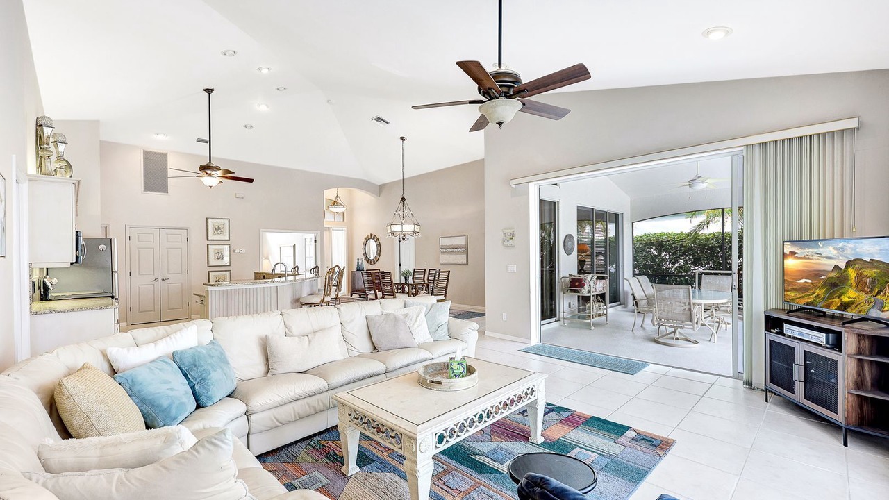 Photo of Livingroom in Bonita Springs