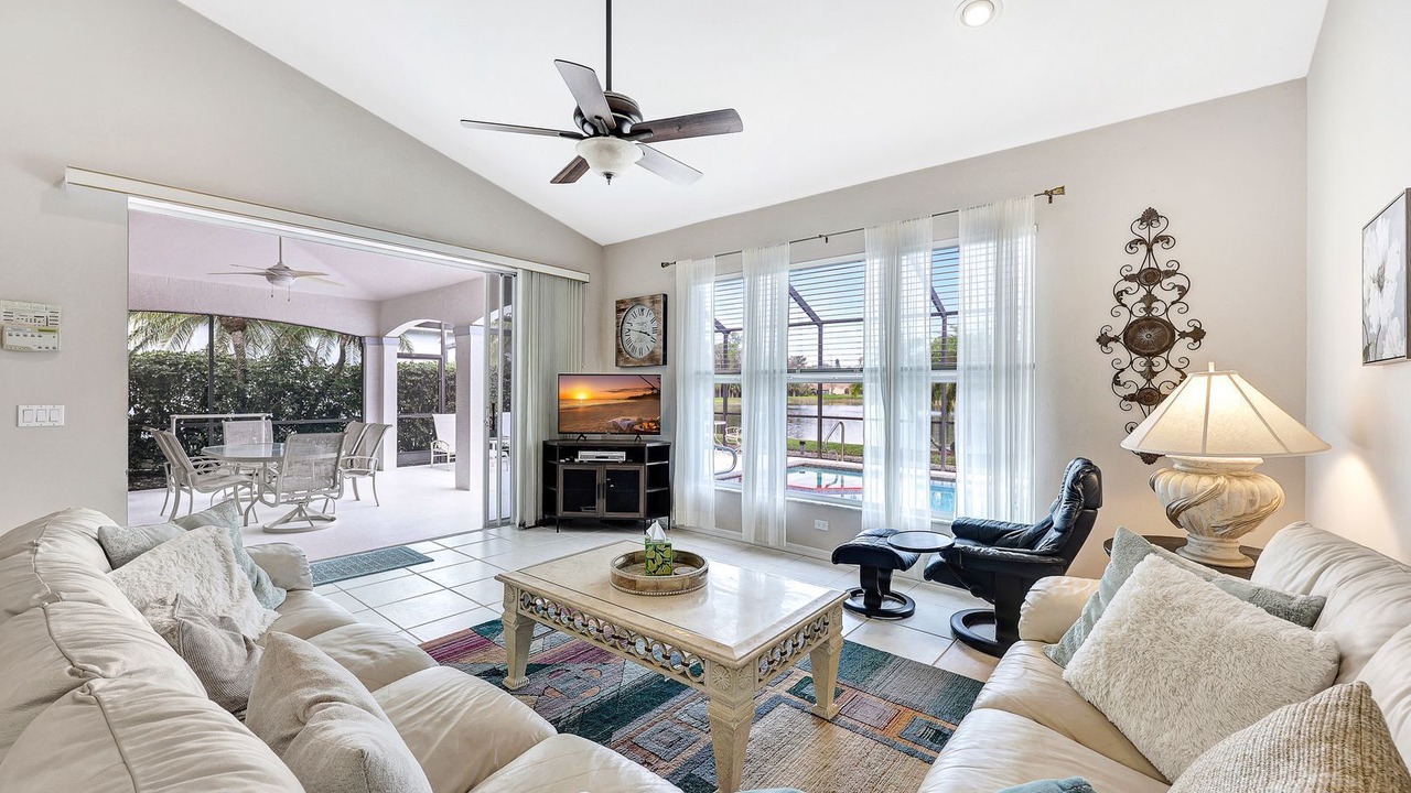 Photo of Livingroom in Bonita Springs