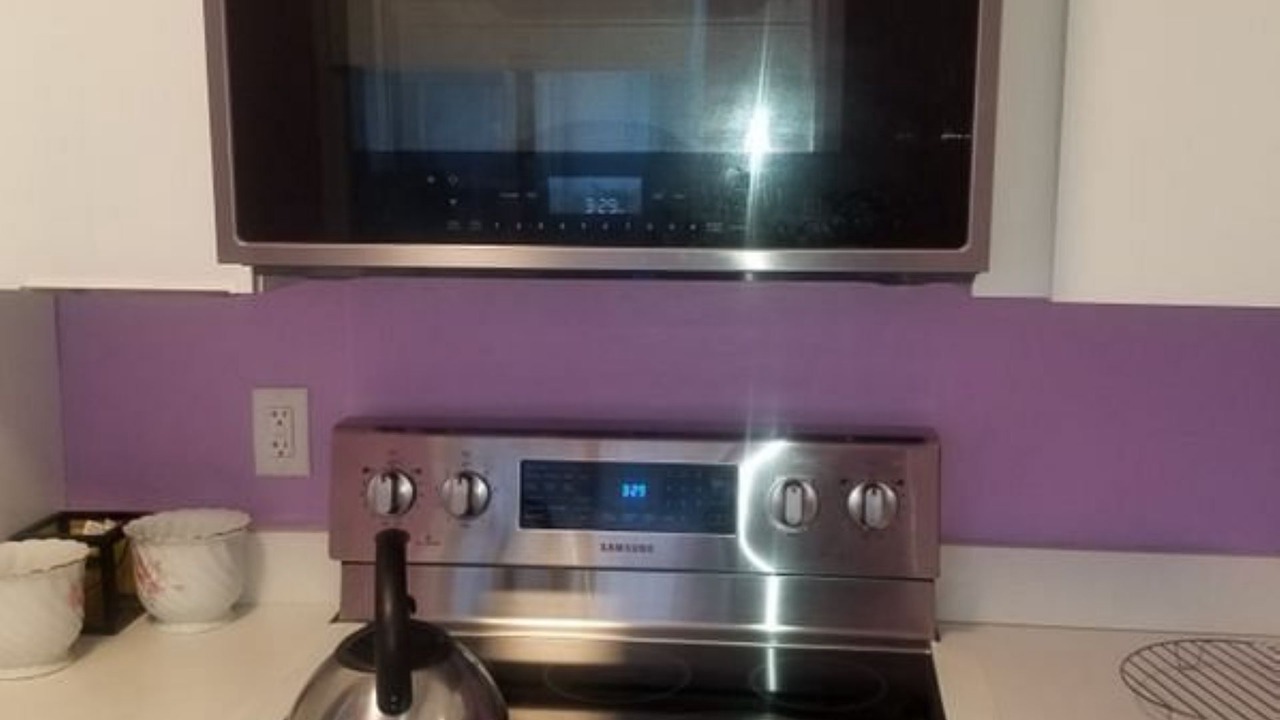 Photo of Kitchen in Lake Worth Corridor