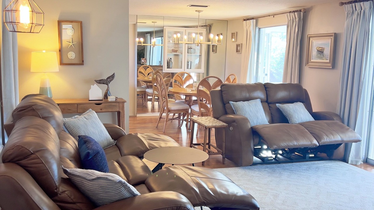 Photo of Livingroom in Venice Gardens