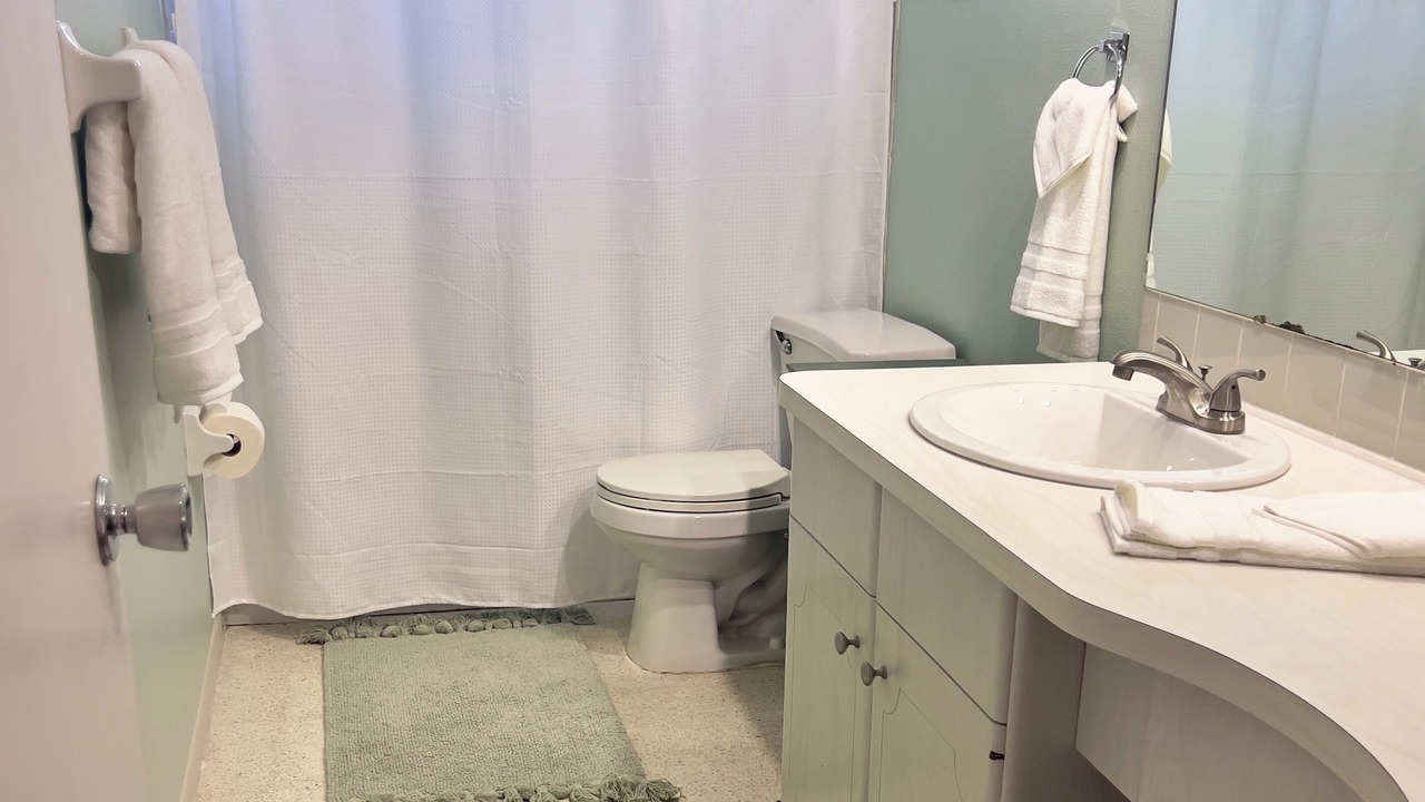 Photo of Bathroom in Venice Gardens