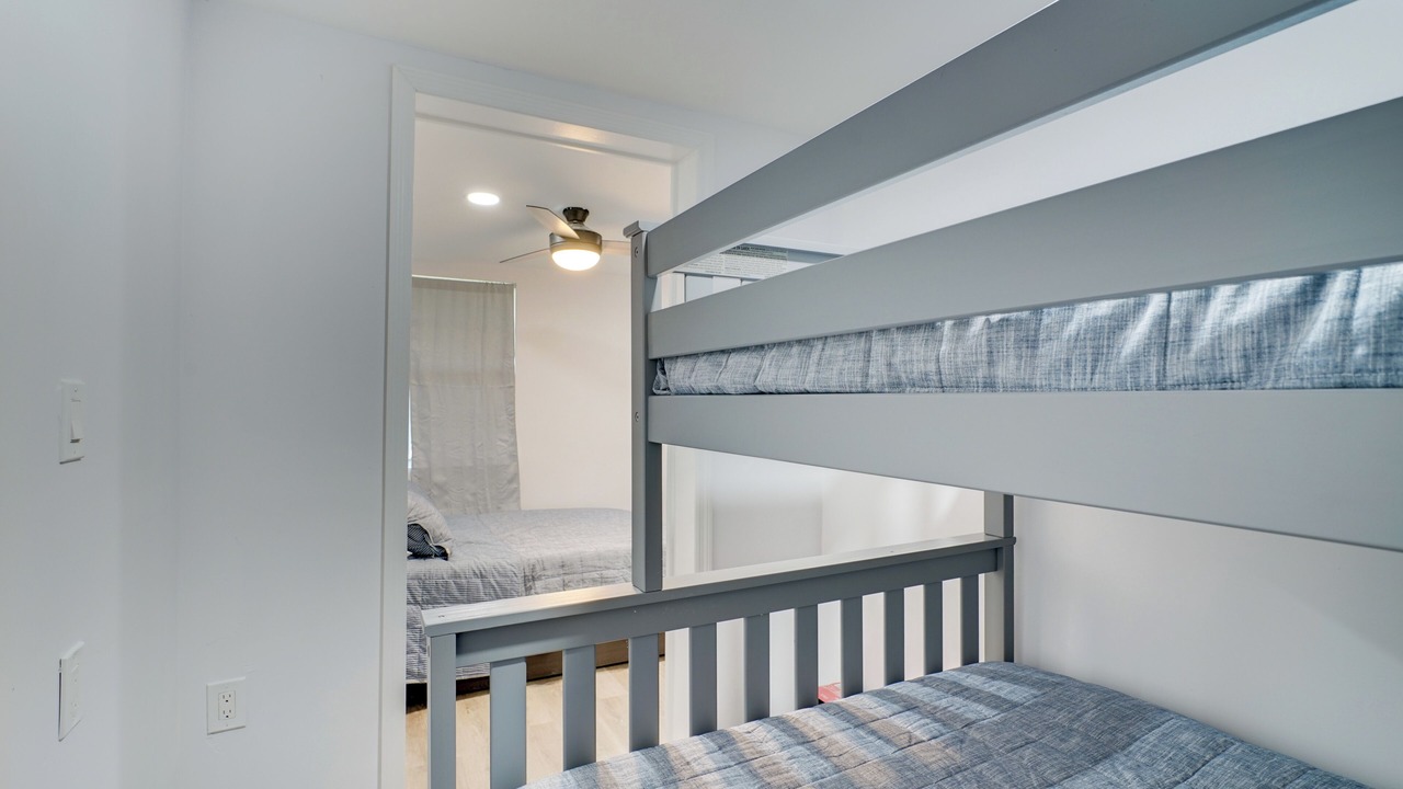 Photo of Bedroom in Yacht Club