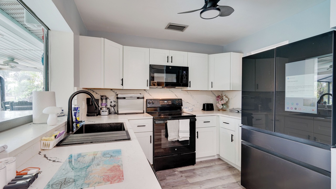 Photo of Kitchen in Yacht Club