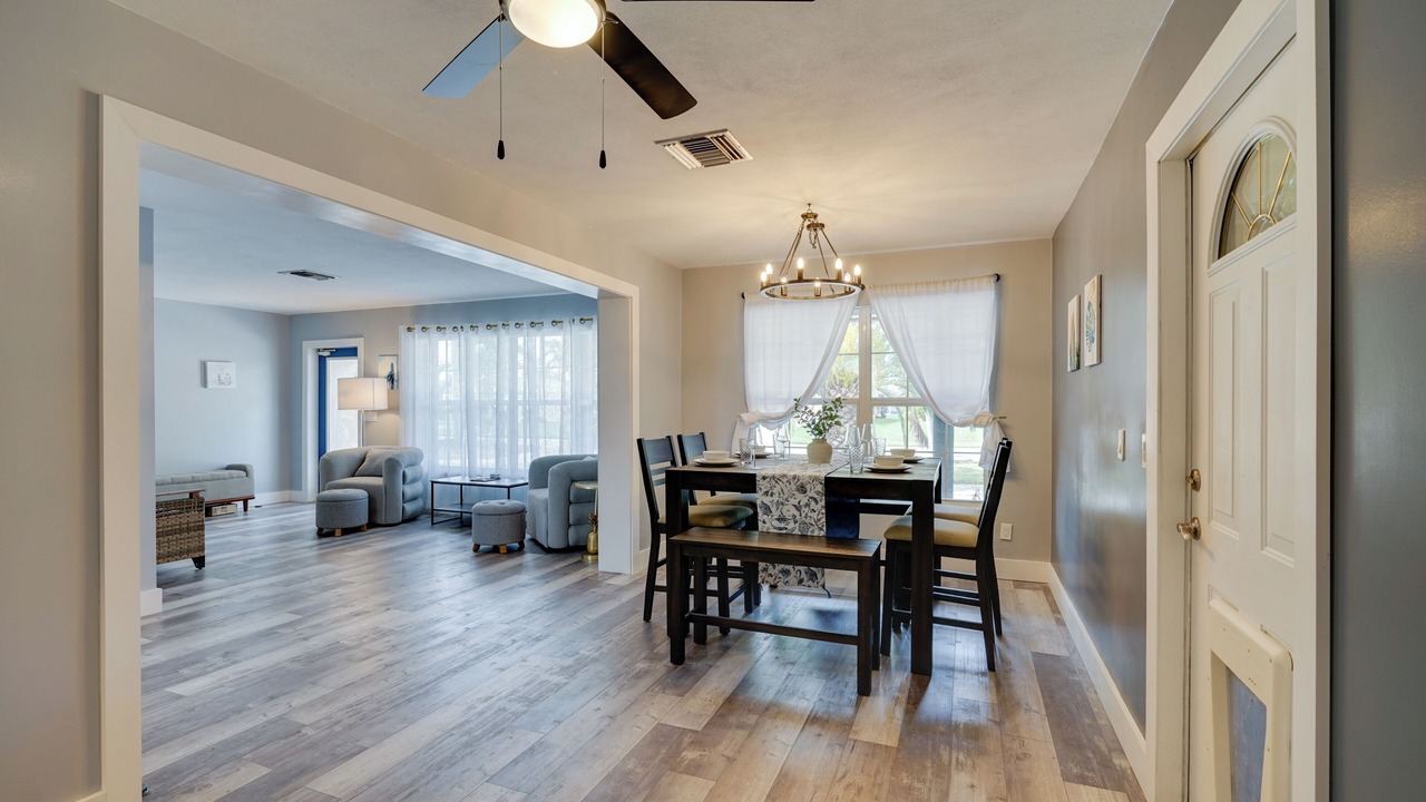 Photo of Bedroom in Yacht Club