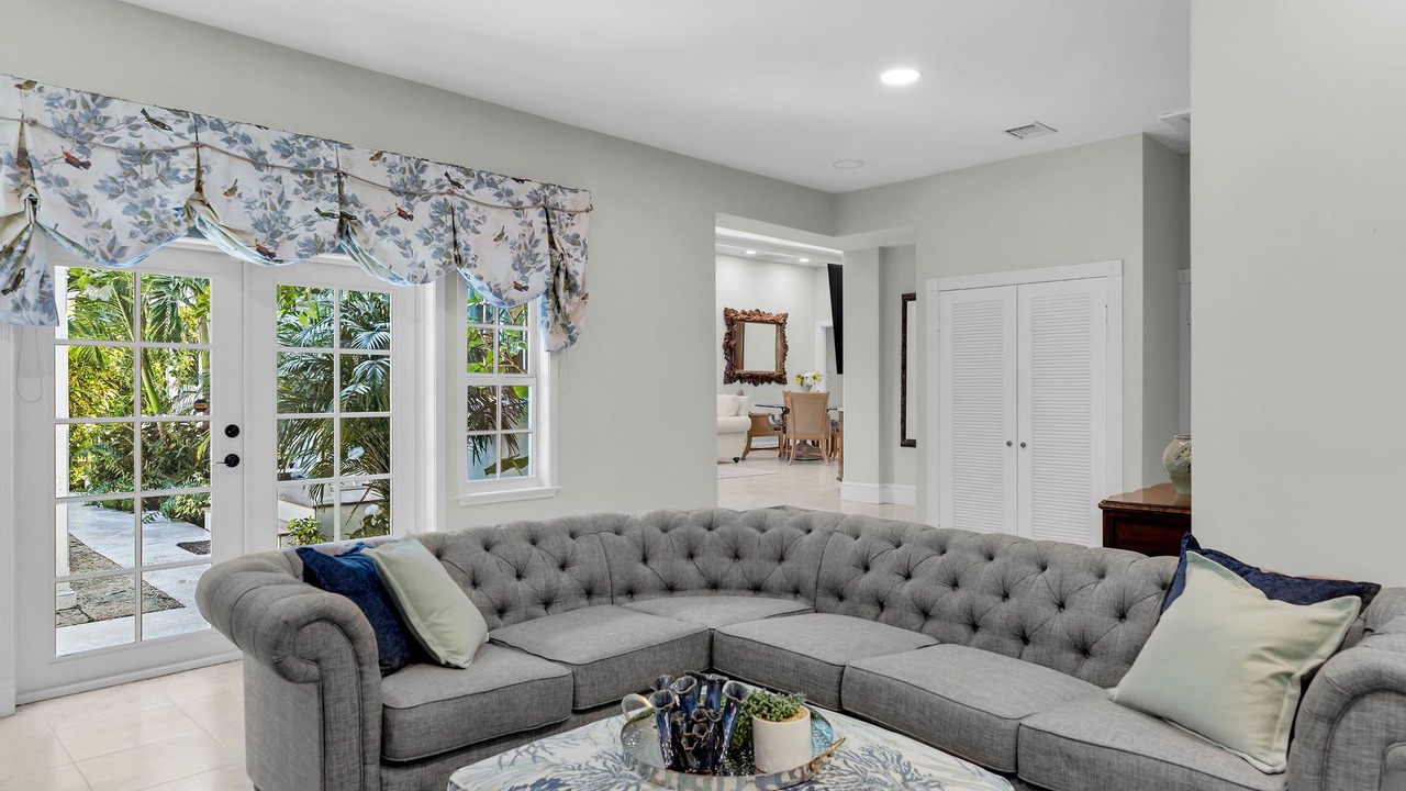 Photo of Livingroom in New Town