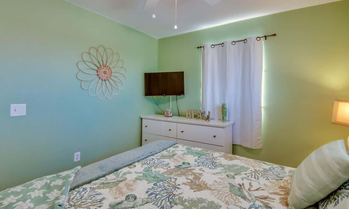 Photo of Bedroom in Fort Myers Beach