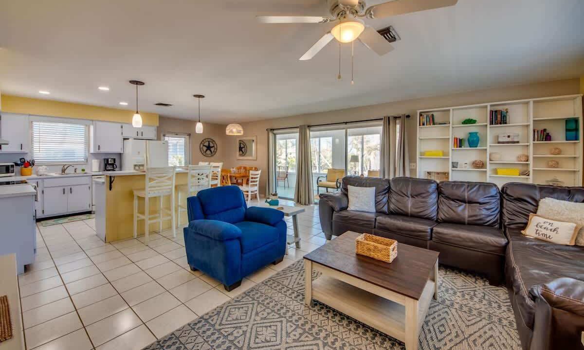 Photo of Livingroom in Fort Myers Beach