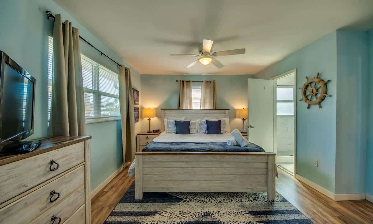 Photo of Bedroom in Fort Myers Beach