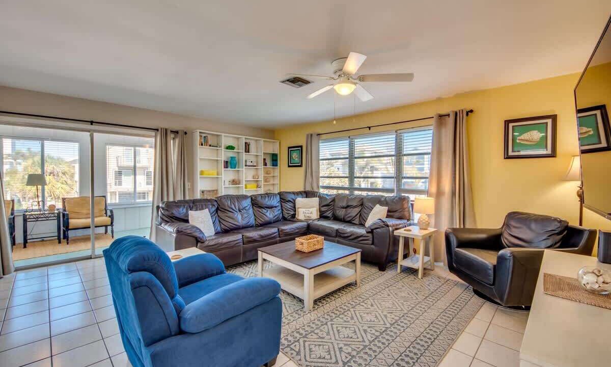 Photo of Livingroom in Fort Myers Beach