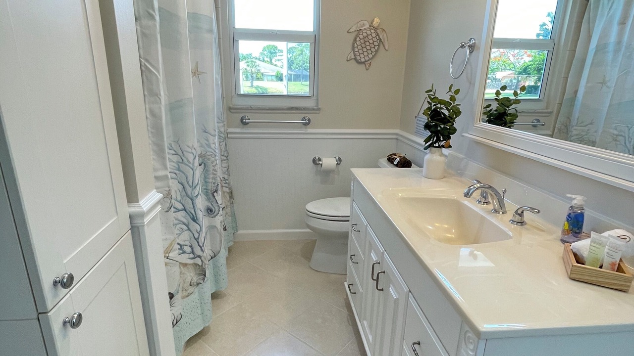 Photo of Bathroom in Jensen Beach