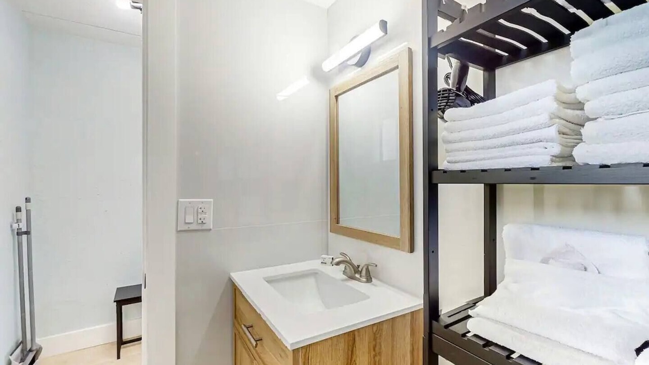 Photo of Bathroom in Isles of Capri