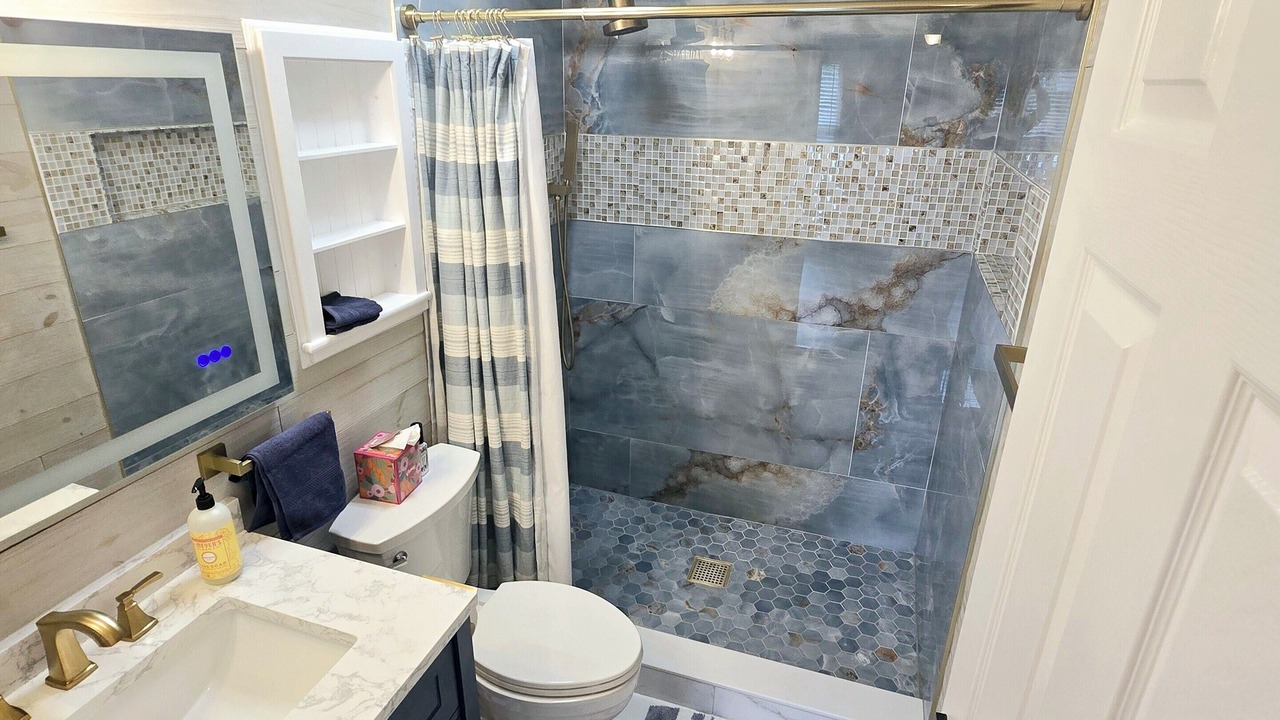 Photo of Bathroom in Laurel