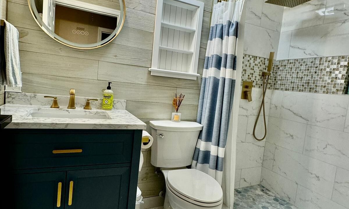 Photo of Bathroom in Laurel