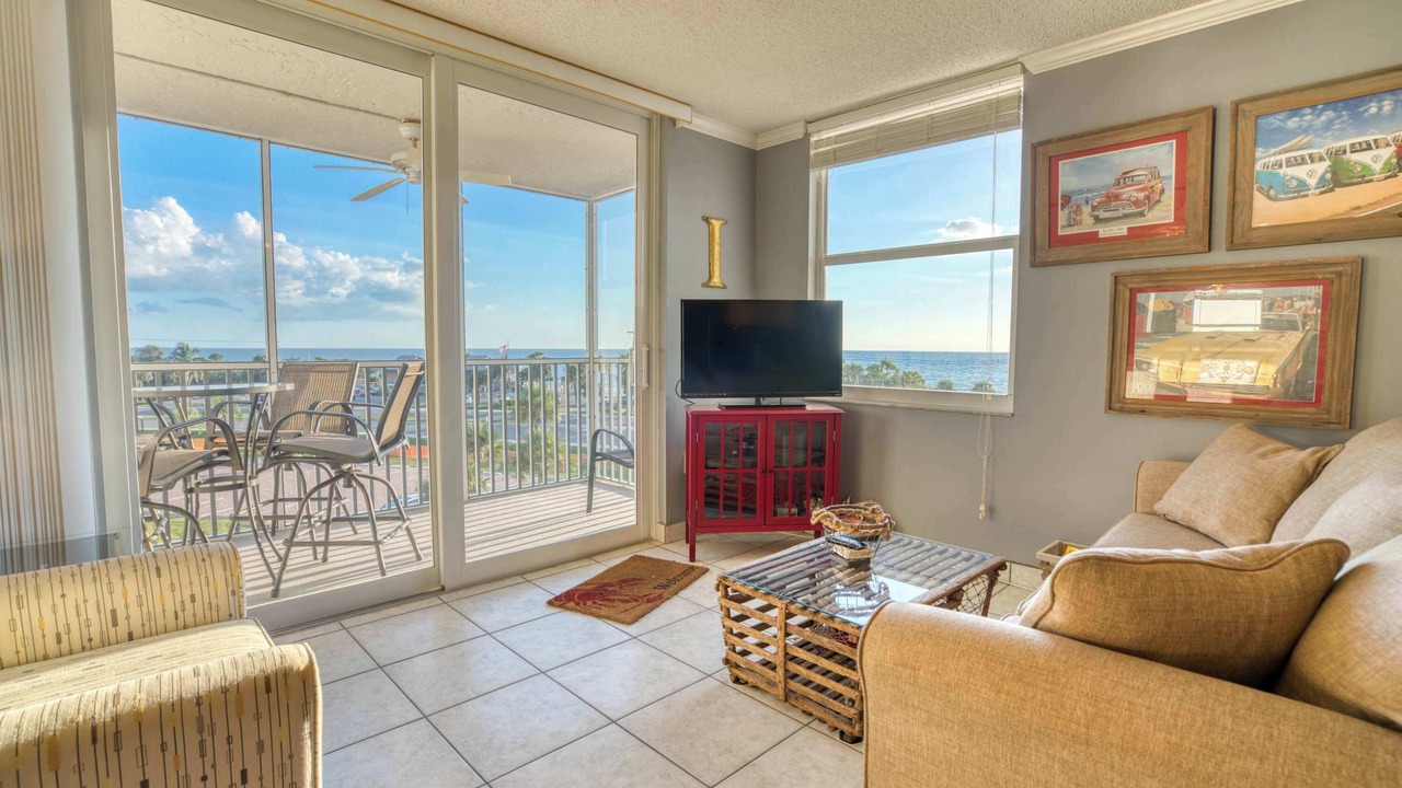 Photo of Livingroom in Bonita Springs