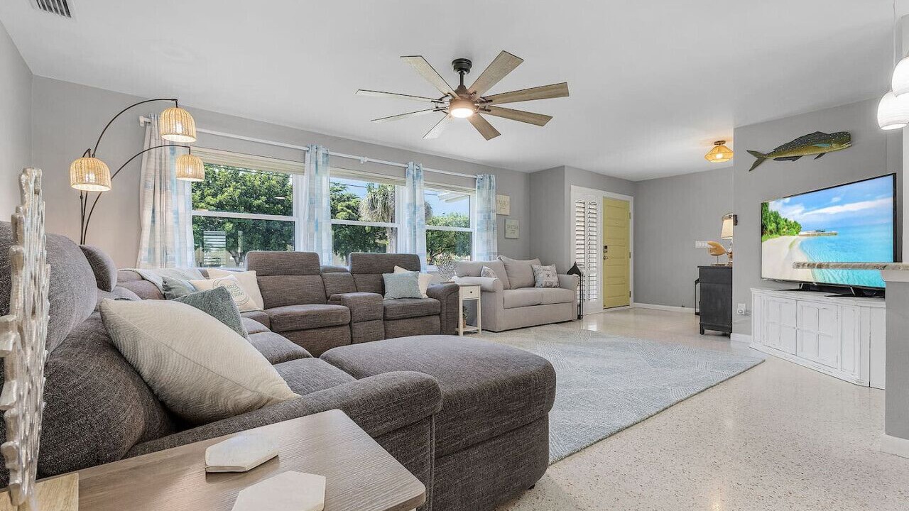 Photo of Bedroom in Caloosahatchee