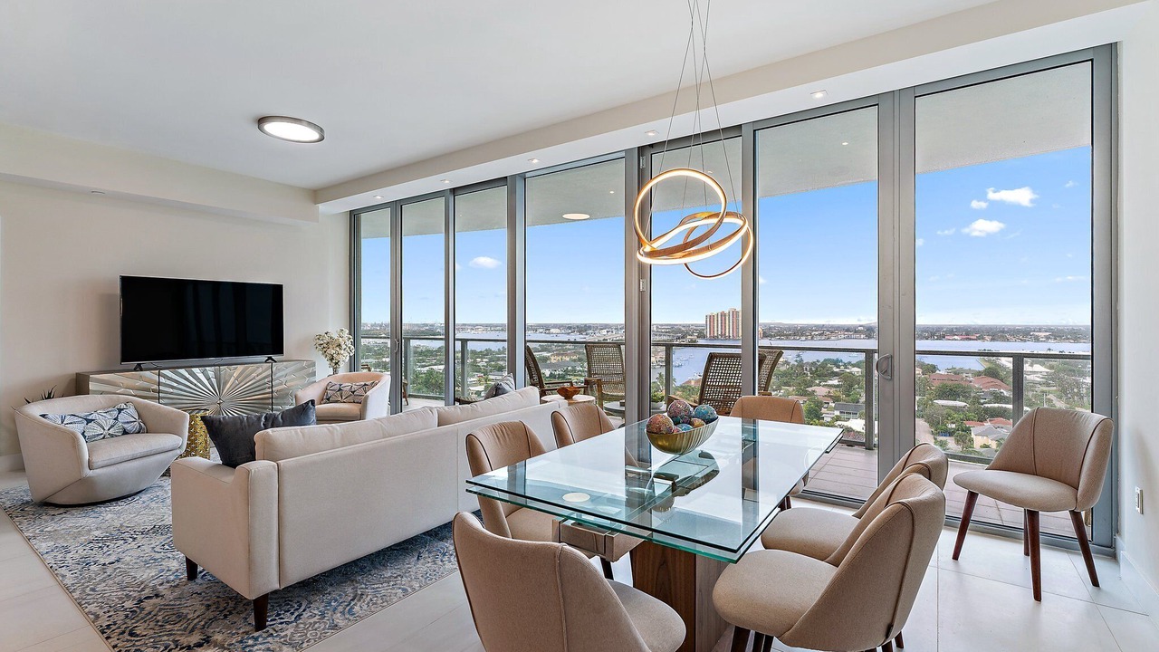 Photo of Livingroom in Singer Island