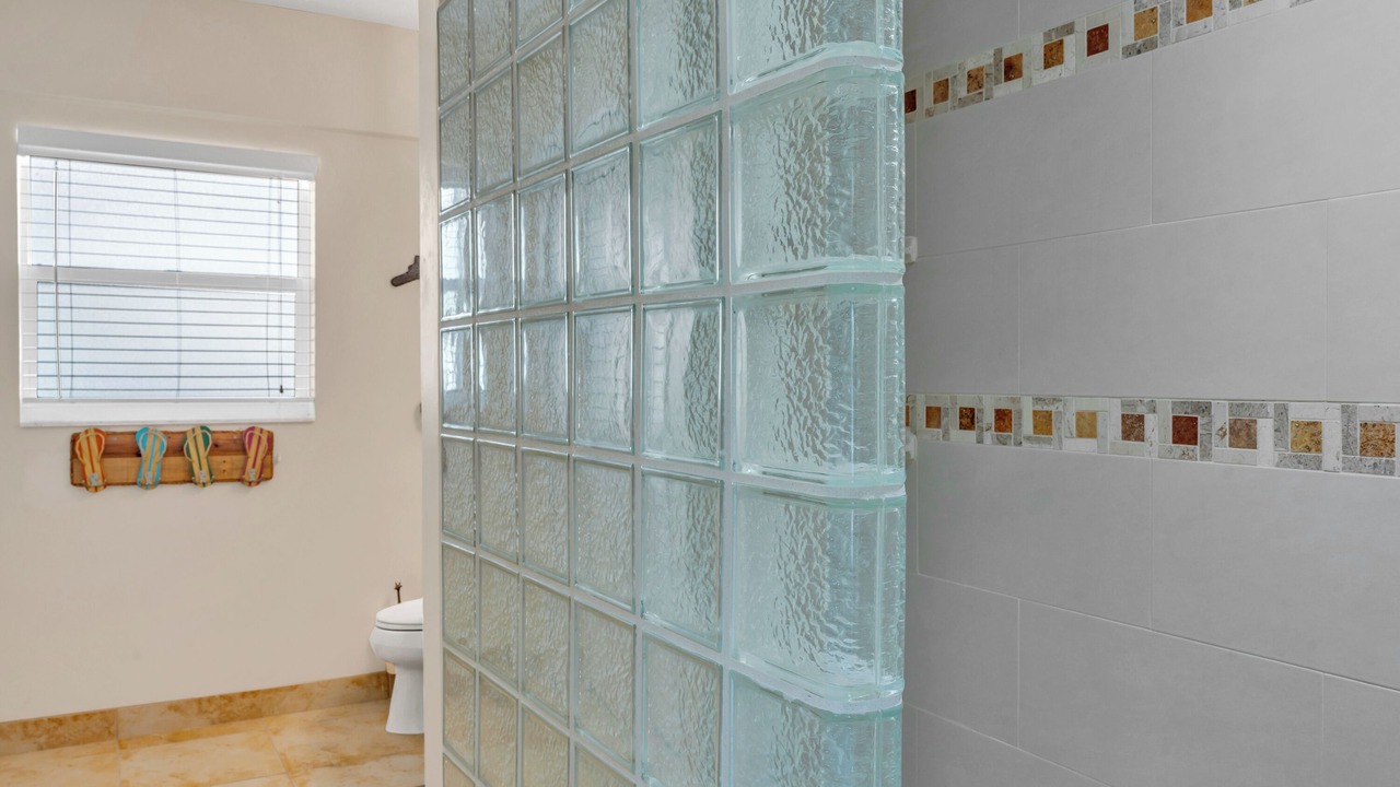 Photo of Bathroom in Marathon