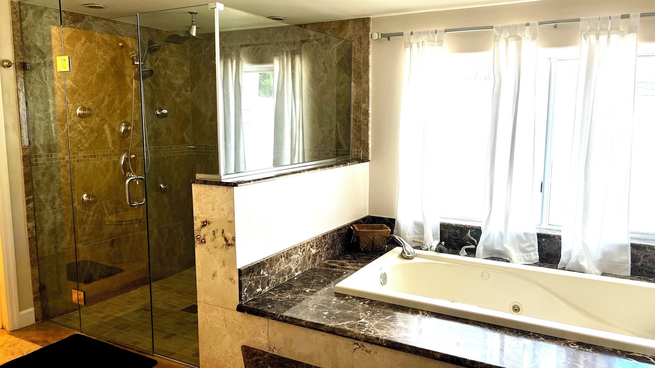 Photo of Bathroom in Homestead