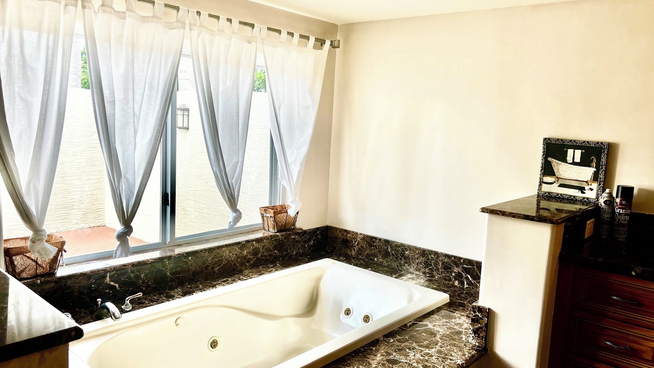 Photo of Bathroom in Homestead